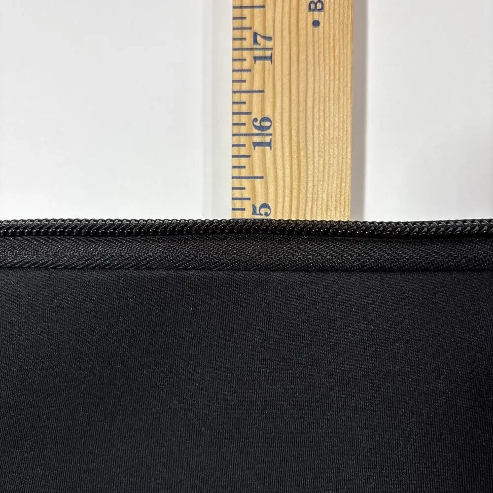 VIE Neoprene Computer Sleeve Black 15 Inch New